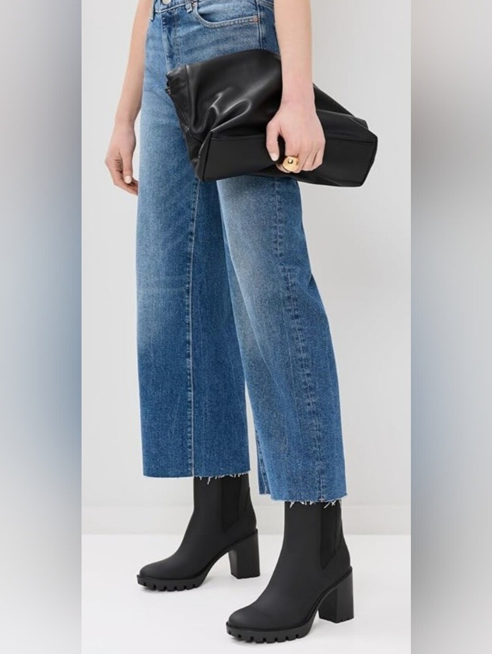 Size 8.5 - 🆕️ VERONICA BEARD Riley Chelsea Bootie
